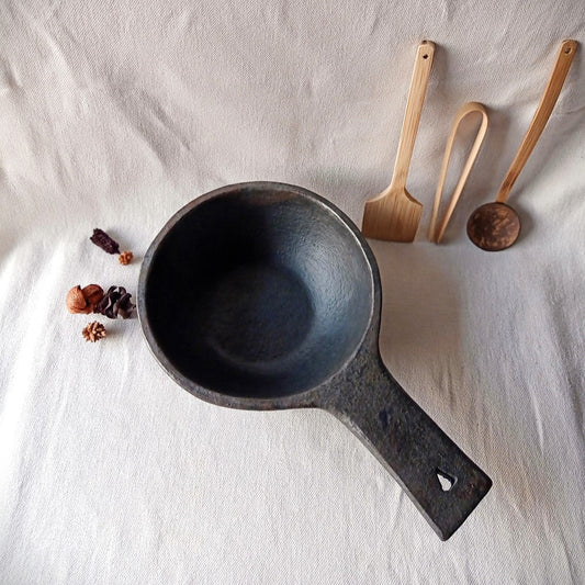 Black Pottery Pan 3