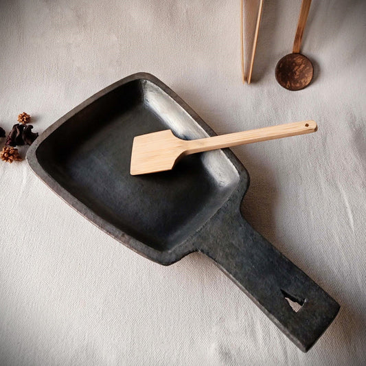 Black Pottery Pan 2
